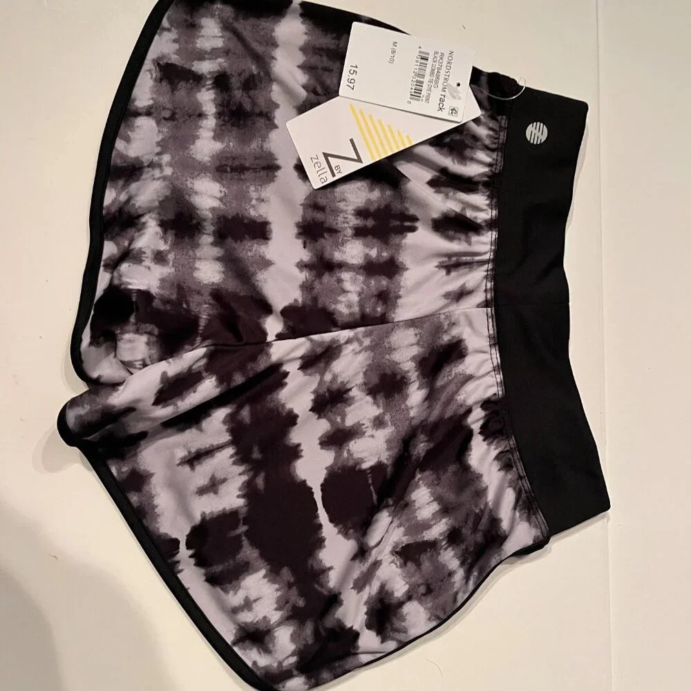 Z by Zella Activewear Tie‎ Dye Print Shorts - NWT - Size M (8/10)